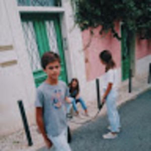 Meet your Posher, Leonor